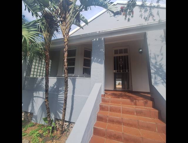 2 BEDROOM HOUSE TO LET IN ESSENWOOD